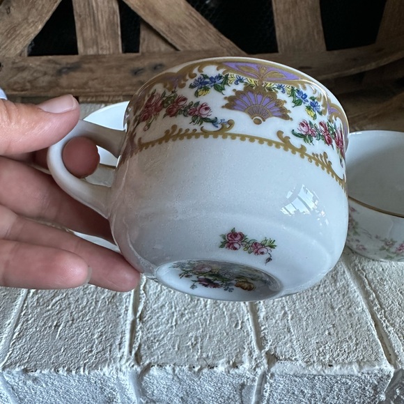 Teacup lot, three tree cups with one saucer - Picture 4 of 8